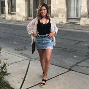 Meet your Posher, Charlynn